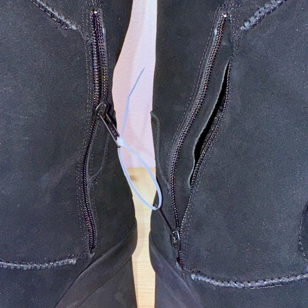 UGG New Heights‎ Platform Xtra Boots Black Suede Tall Knee High 1157911 Size 7